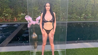 Violet Voss'S Outdoor Creampie Adventure With Her Big Tits Bouncing's Cam show and profile