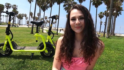 Brunette Teen Liz Jordan Enjoys Deepthroat and Cumshot in Public POV