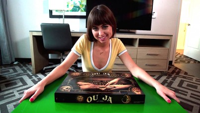 Teen Riley Reid's Hairy Pussy POV: A Supernatural Blowjob Experience
