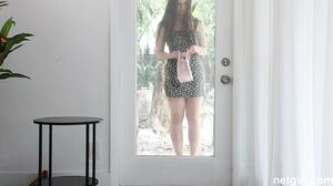 Lily'S Sensual POV Comeback - Amateur Brunette Delight's Cam show and profile