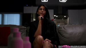 Lola Pearl'S Lingerie Fantasy: Hardcore MILF With Big Tits's Cam show and profile