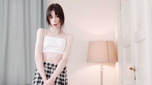 Stepdad'S Hard Punishment: Petite Teen Takes It Deep And Rough's Cam show and profile