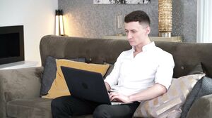Skinny Sybil'S Sensual Footjob Adventure's Cam show and profile