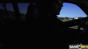 Everglade Adventure Turns Wild With A Hot Blonde MILF'S Hardcore Public Encounter's Cam show and profile