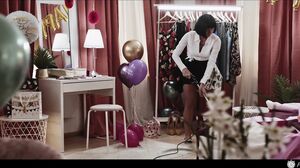 Frozen Desires: Spoiled Brat Gets Disciplined With Intense Fingering And Pussy Licking's Cam show and profile
