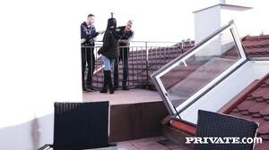 Satisfying Threesome: Coffee Break Turns Into A Wild Double Penetration And Swallow Session's Cam show and profile