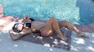 Dive Into Pleasure: Intense Underwater Hardcore Action's Cam show and profile