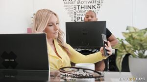 Blonde Bunny Madison'S Interracial Office Fantasy: A Wet And Wild Encounter's Cam show and profile