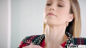 Hot Real Estate Agent Kenzie Taylor'S Anal Adventure With Toys And Deepthroat Action's Cam show and profile