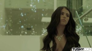 Lonely Wife'S Boredom Cured With Intense Anal Massage And Deepthroat Action's Cam show and profile