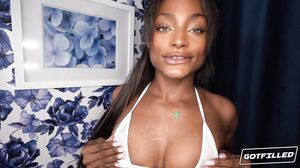Hardcore POV: Rhae Woods Takes It All And Gets Filled's Cam show and profile