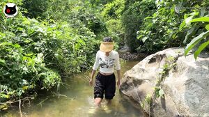 Riverside Lust: An Asian Fetish Fantasy With Hardcore Blowjob Action's Cam show and profile
