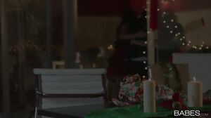 Abigail Mac'S Hardcore Office Blowjob: A Christmas Miracle's Cam show and profile