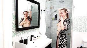 Macy Ann Unleashed: A Solo Adventure In Pleasure's Cam show and profile