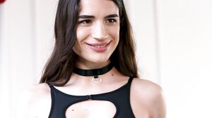 Sultry Teen Candie Luciani In Seductive Lingerie Poses Hardcore's Cam show and profile