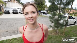 Blonde Bombshell's Deep Throat Delight