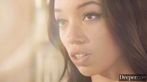 Svelte Ebony Goddess Alexis Tae Craves Hardcore Action's Cam show and profile