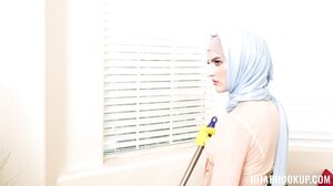 Hijab Hookup: A Hardcore Threesome With Intense Blowjobs And Explosive Cumshots's Cam show and profile