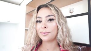 Hardcore POV: Intense Anal and Cumshots with Morganita Brux