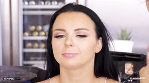 Busty MILF Payton Preslee Takes A Wild Ride On A Huge Cock At The Ranch - Hardcore BTS's Cam show and profile