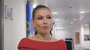 Boss's Daughter Gets a Hardcore Office Initiation