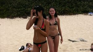 Sensual Beach Bliss: Intimate Fingering And Pussy Licking's Cam show and profile