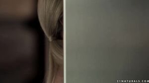 Blonde Bombshell Nesty's Steamy Breakfast Blowjob
