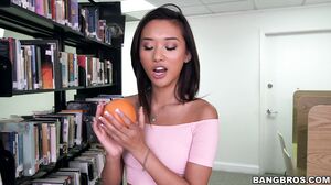 Sexy Asian Beauty's Steamy Blowjob Tips and Hardcore Action