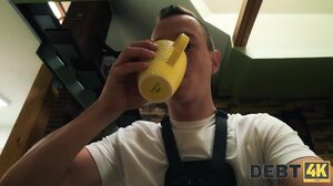 Amber's Steamy Debt Payment: Intense POV Blowjob and Gushing Cumshot Frenzy