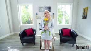POV Deepthroat Bliss: Carmen Callaway Swallows Every Drop