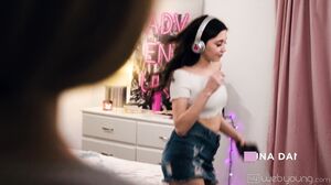 Kristen Scott and Luna Daniels Sync Up in Steamy Lesbian Rhythm