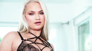 Blonde Teen's Intense Interracial Blowjob and Massive Cumshot Facial
