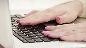 POV Hardcore Blowjob Bliss with Explosive Cumshot Finale