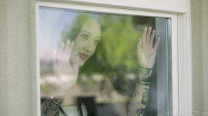 Steamy Stepsister Seduction: MILF's Wild Blowjob and Hardcore Ride