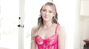 Blonde Bombshell's Deep Throat Devotion