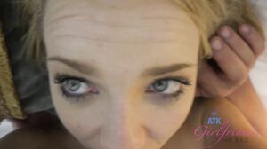 Petite Blonde's Vegas Tease: POV Blowjob, Footjob, Handjob & Creampie Finish