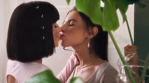Fiery Lesbian Trio Devours Pussies in Passionate Licking Frenzy