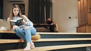MILF Olivia Sparkle Crafts a Steamy Blowjob Tale
