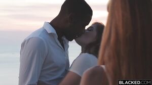 Lit Dra's Sensual Blowjob Seduction