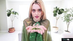 Petite Gracey Snow's Intense POV Blowjob and Creampie Adventure