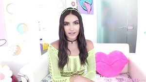 Busty Babe Gives a Sloppy Blowjob in Steamy Scene