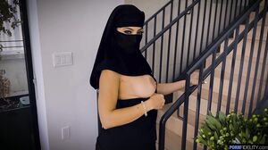 Sasha Pearl Takes It Deep in Hardcore Blowjob Action