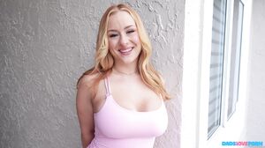 Steamy MILF Zoey Sucks and Fucks Like a Pro