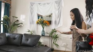 Steamy Lesbian Check-Up: Black Beauty Gets Fingered and Licked