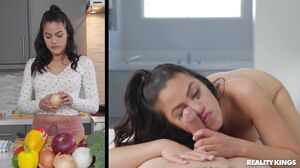 Big Booty Babe Kendra Begs for Rough Passion