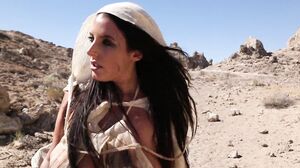MILF Pussy-Licking Squirt Fest in Wasteland