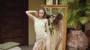 Leona Mia's Sweet Eye Candy Solo Session – Fingering Her Way to Pleasure