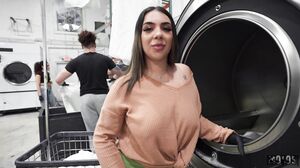Gigi Lysette Gets Down and Dirty with a Steamy Blowjob in the Laundromat