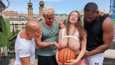 Busty Amber Bloom Takes On A Wild Gangbang Adventure's Cam show and profile