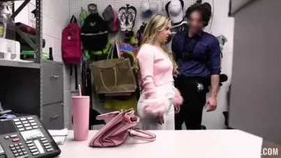 Daring Heist Gone Wrong: A Hardcore Shoplyfter Encounter